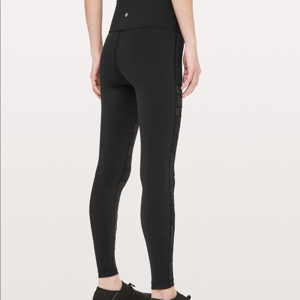 Wunder under lululemon tights - Picture 2 of 3
